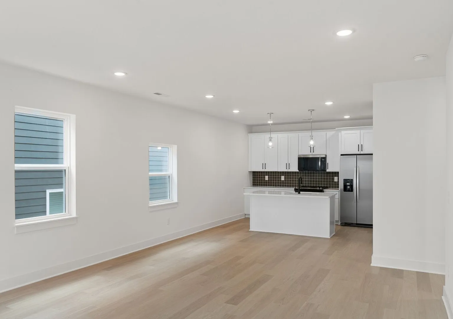 Coming soon, we'd love you to live here. Donelson Nashville Townhome 3 bedrooms 2.5 baths, pets o... — Photo 2
