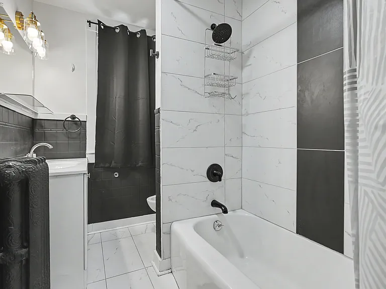 416 E Uintah St — Photo 12