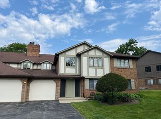 13206 N Country Club Ct APT 2A, Palos Heights, IL 60463