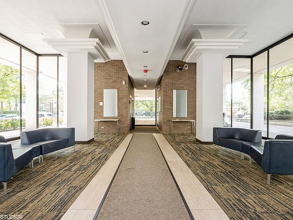 3rd image of 1451 E 55th St APT 626N