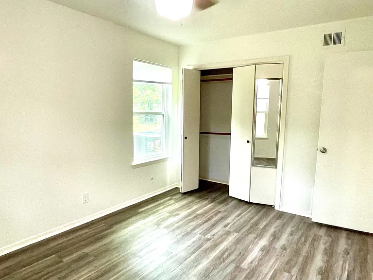 13504 Lois Ln — Photo 16