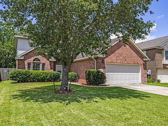 3rd image of 221 S Golden Oak Dr