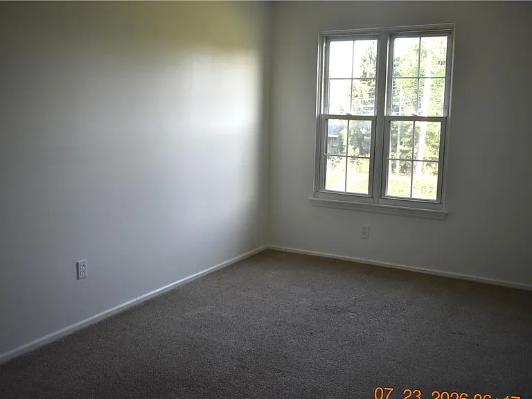1604 Shenandoah Ct — Photo 10
