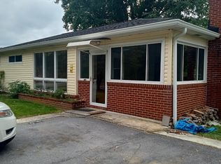 18019 Oak Ridge Dr, Hagerstown, MD 21740