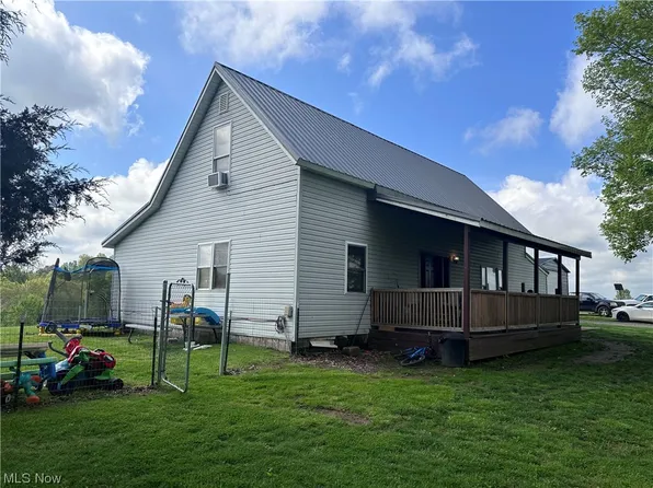458 E Ruth Brown Rd NE, McConnelsville, OH 43756
