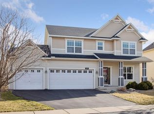 11170 Walnut Ln, Woodbury, MN 55129