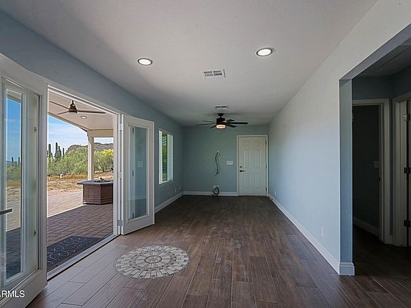 4th image of 42825 N 17TH Place
