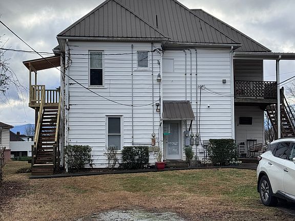 2nd image of 211 E Unaka Ave APT 4