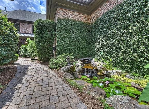 3rd image of 5428 Carmel Park Dr