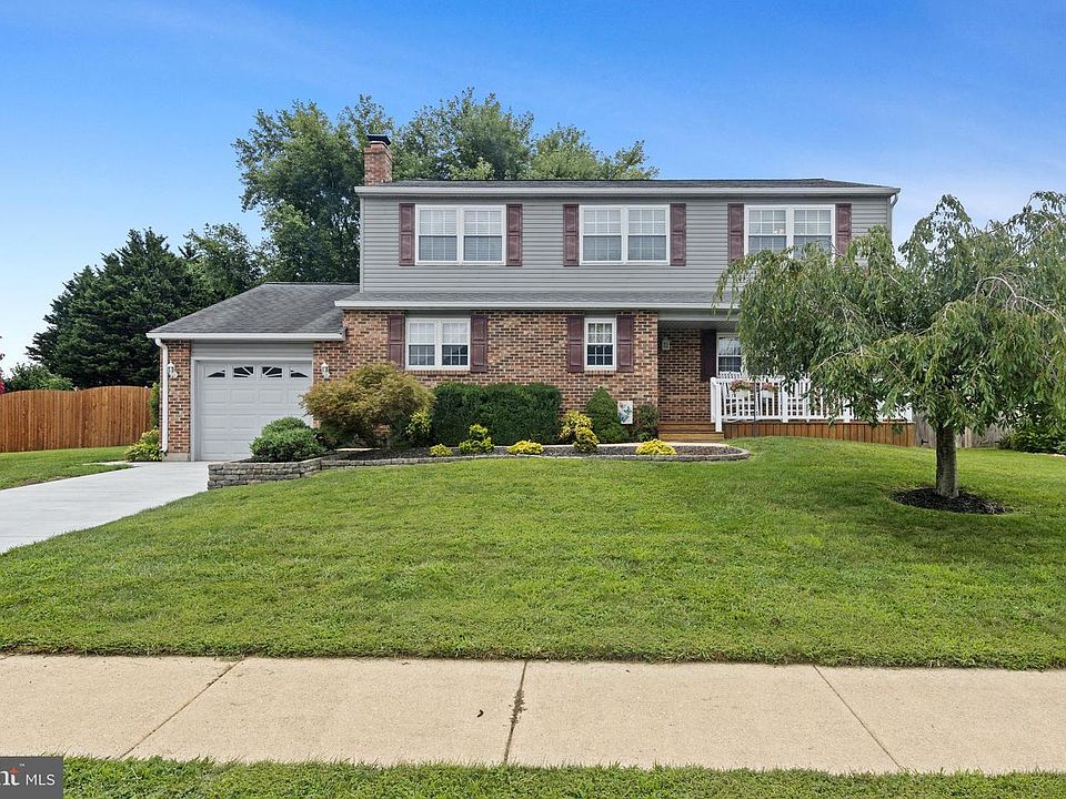 1st image of 200 Alvin Dr