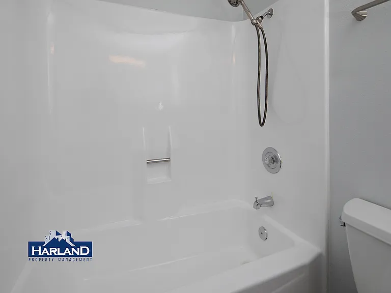 8332 Regents Rd #3A — Photo 14