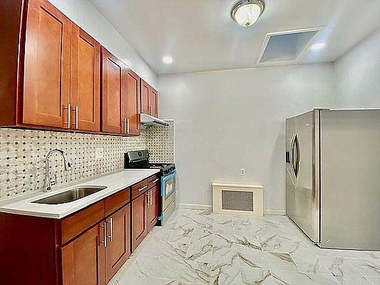 1st image of 623 41st St Floor 2