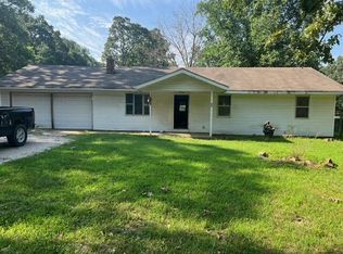 1090 Roanoke Ln, Marshfield, MO 65706