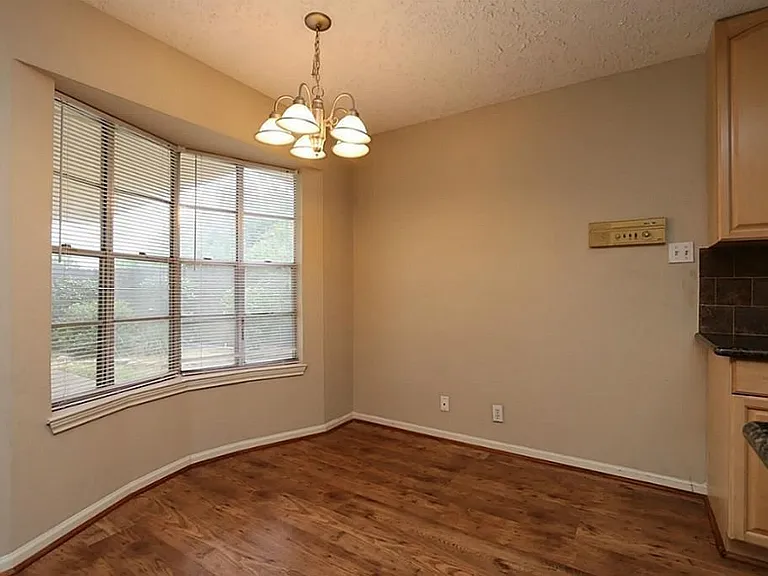 12623 Westella Dr — Photo 8