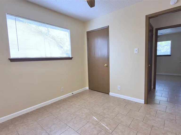 10708 Lanshire Dr #A — Photo 8
