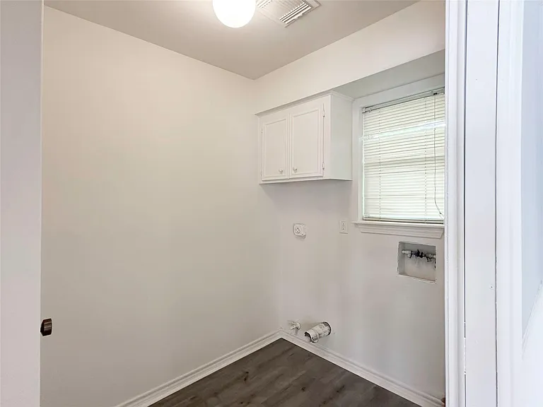 6806 Winkleman Rd — Photo 17