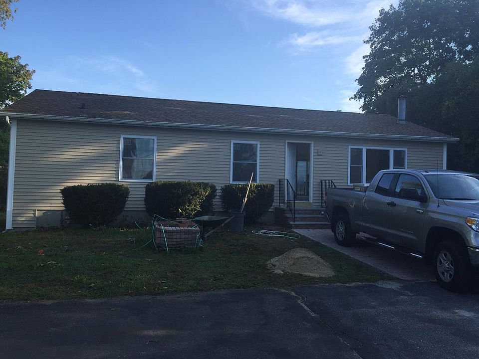 2nd image of 55 Dunham St