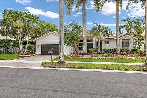 950 Marina Dr Photo 1