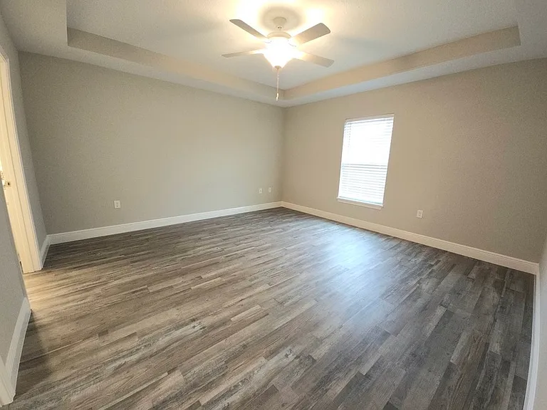 312 Locust Pass — Photo 5