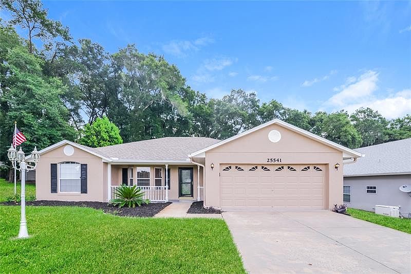 1st image of 25541 Exmoor Dr