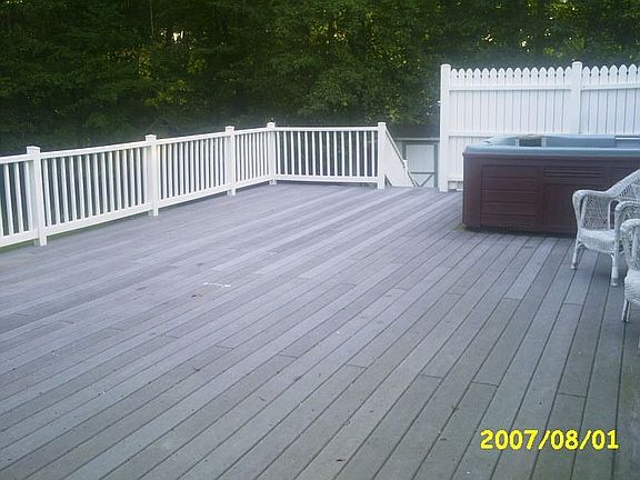 Secluded Trex Deck and hot tub