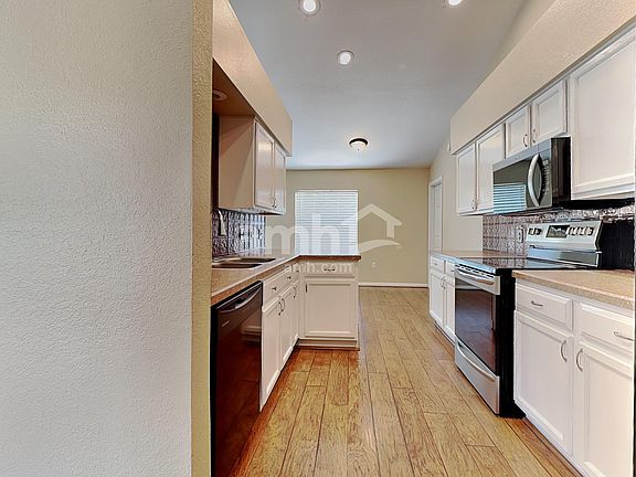 3rd image of 7241 Winkworth Pkwy