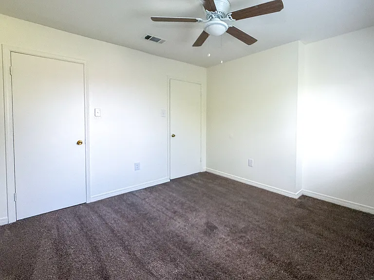 D'Iberville Townhomes — Photo 11