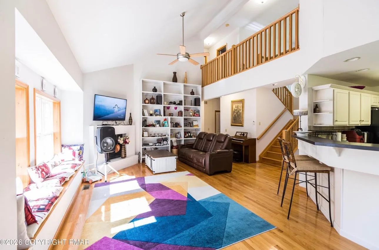 4 bed, 2973 sqft, $2,800 — Photo 3
