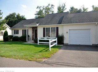 4 Maple Knl, Windsor Locks, CT 06096