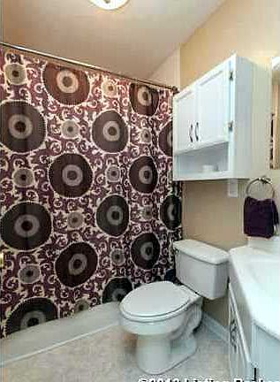 2nd image of 4808 Toledo Ln