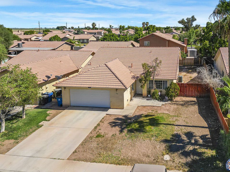 1st image of 330 Sunset Dr