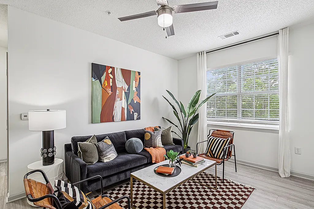 Halston Shiloh Valley Apartments — Photo 4