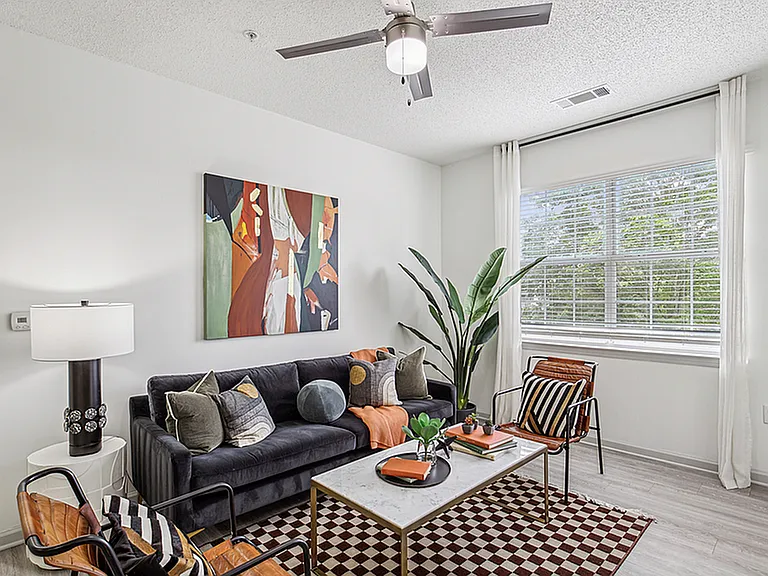 Halston Shiloh Valley Apartments — Photo 4