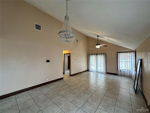 3rd image of 402 Cozumel Ln