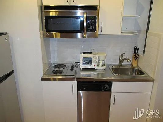 Rented by GPS Realty NYC | media 11