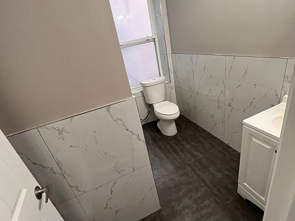 5th image of 140 S Harrison St #1B
