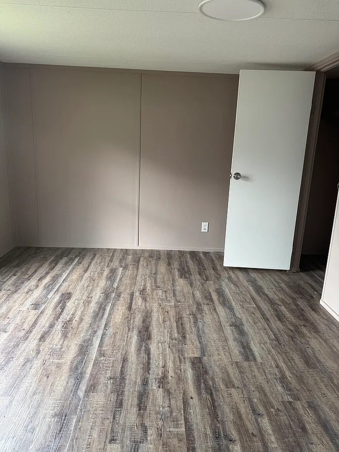 3 bed, 2.0 bath, $995 — Photo 3