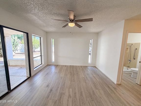 4th image of 318 W KINGS Avenue
