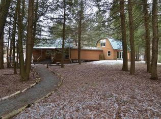 673 Fairmount Rd, Starrucca, PA 18462