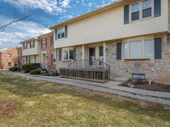 140 N Park Ridge Rd, Bloomington, IN 47408