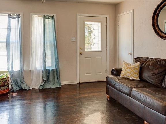 5th image of 4905 Walthall St