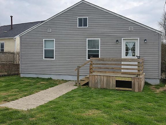 4th image of 505 Busby Ave