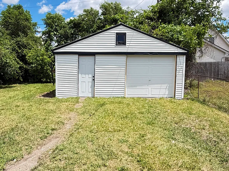 20816 Glen Lodge Rd — Photo 13