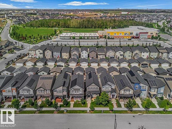 2nd image of 2852 Duke Cres SW