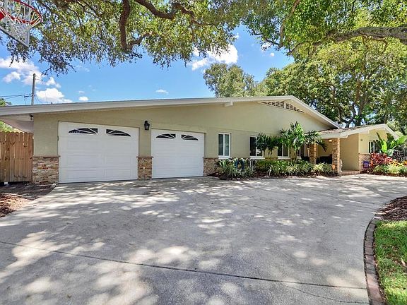 5th image of 1321 Jungle Ave N