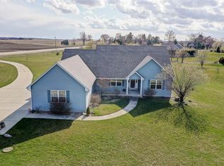 15704 Spring St, Union Grove, WI 53182