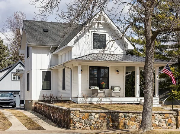 243 3rd St, Excelsior, MN 55331