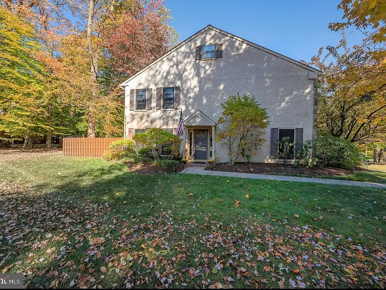 1201 Weatherstone Dr — Photo 10