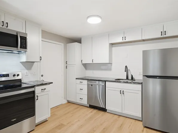 8 Strawberry Bank Road #9, Nashua, NH 03062