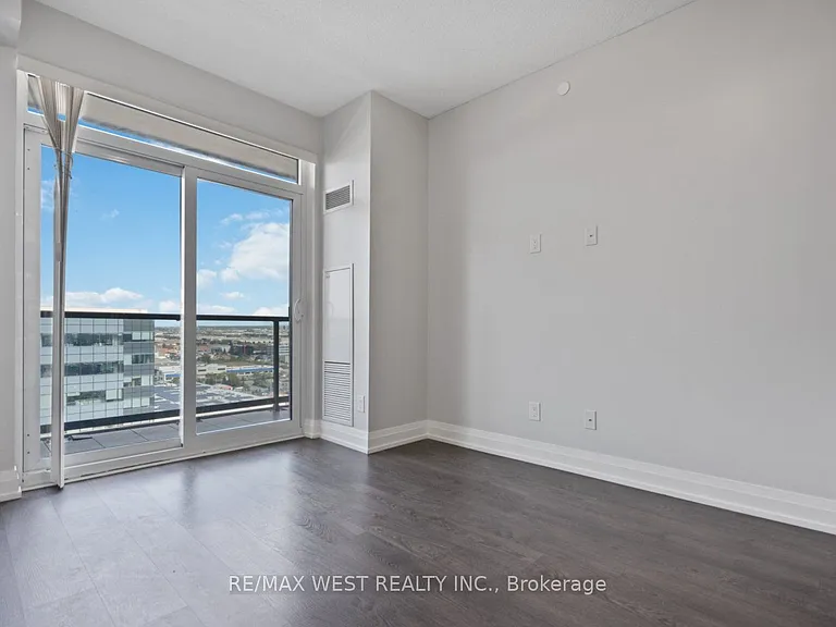 3600 Highway 7 Rd #1504 — Photo 18